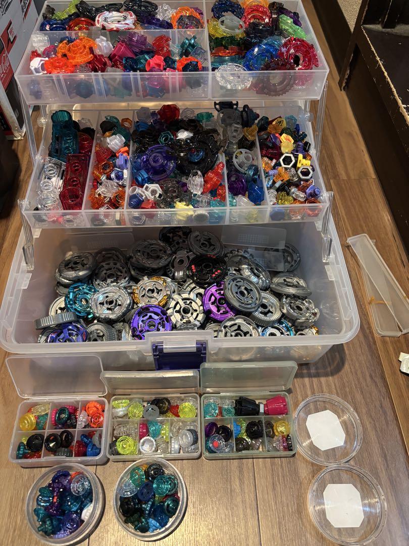 ベイブレード引退品 ずべで合わせて約600個