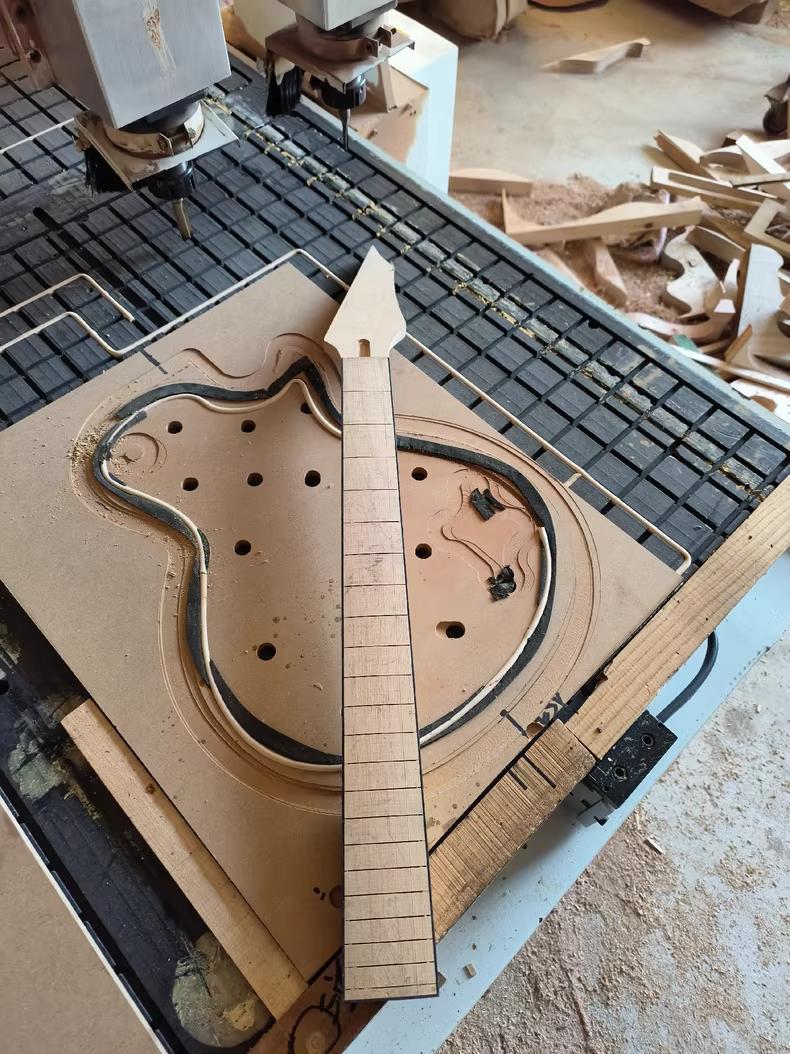 ストラト・テレ・レスポール・ジャガー・ジャズ・変形 個人向けカスタムオーダ相談用 Paul ストラト・テレ・レスポール・ジャガー・ジャズ・変形 個人