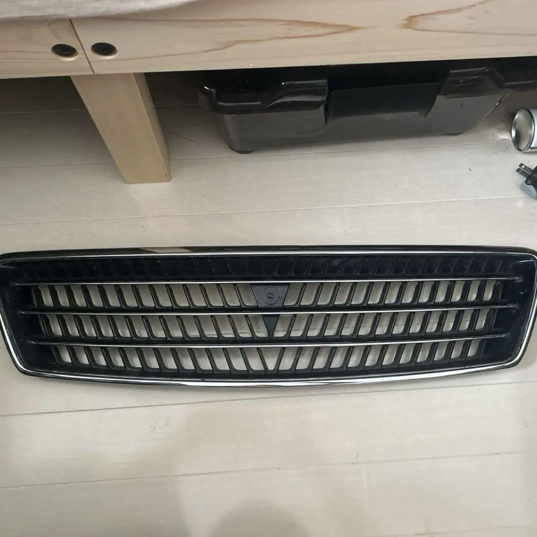 jzx100 チェイサー 後期グリル トヨタ チェイサー JZX100 後期 グリル おまけ付き - メルカリ