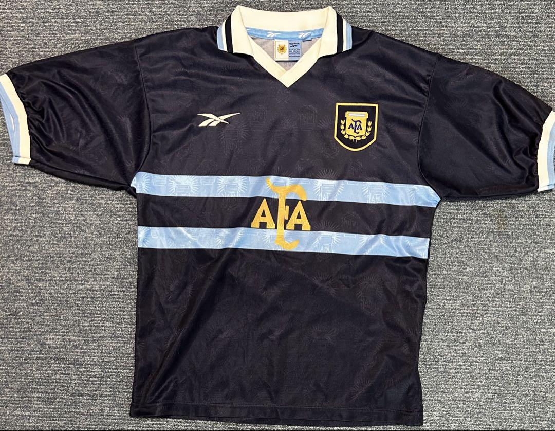 【Reebokモデル】アルゼンチン代表 ９９／００（H）コパ・アメリカ着用モデル Reebokモデル】アルゼンチン代表 99／00（H）コパ・アメリカ着用