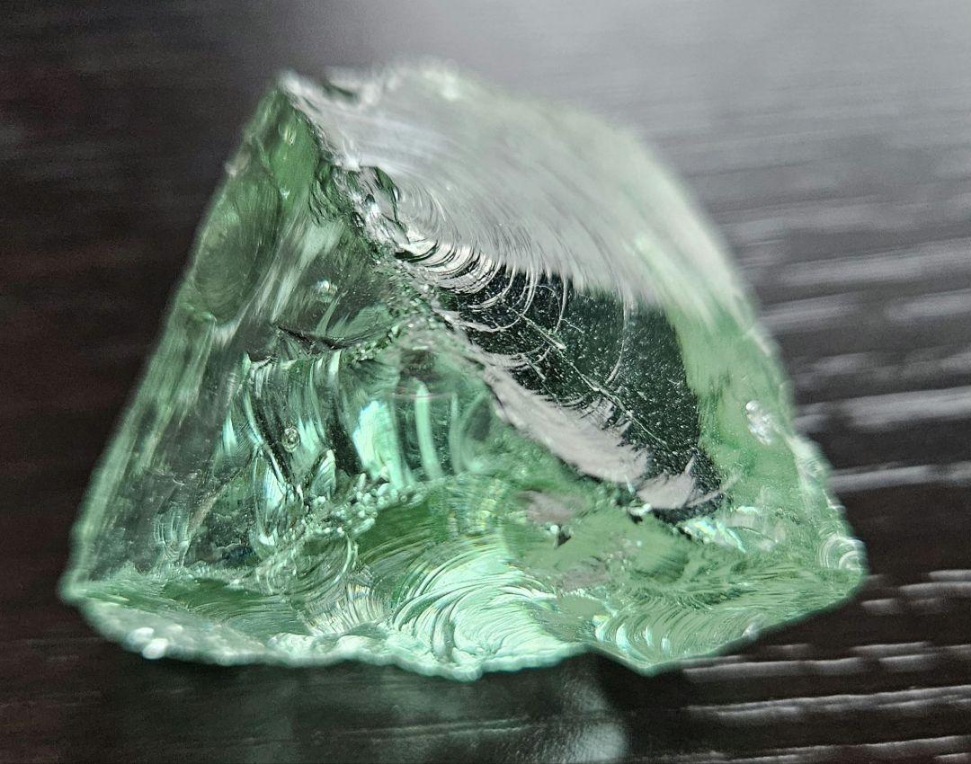 お値下げ アンダラクリスタル 希少 ミルキーグリーン 1355g 【公式通販】