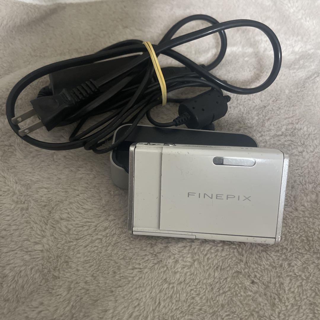 【スマホ転送OK】FUJIFILM FinePix Z2 シルバー スマホ転送OK】FUJIFILM FinePix Z2 シルバー