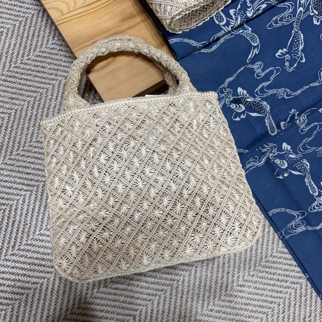 芭蕉　アバカ　ハンドバッグ　芭蕉紗綾形　生成色　ご自身で水洗い可能 アバカ 芭蕉 アバカ ハンドバッグ 花繋 生成色 ご自身で水洗い